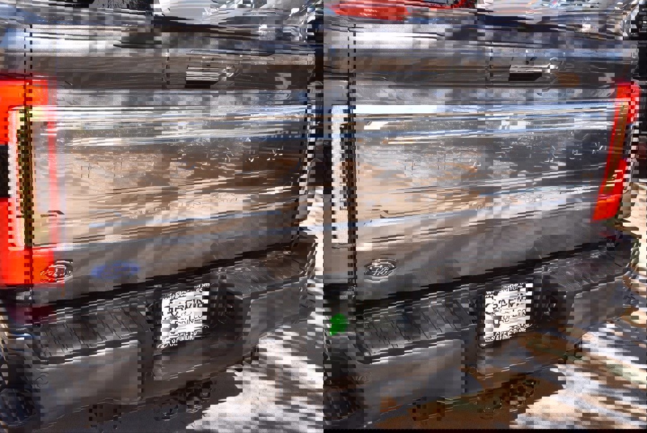 Certified 2024 Ford F250 Platinum w/ FX4 Off-Road Package image 43