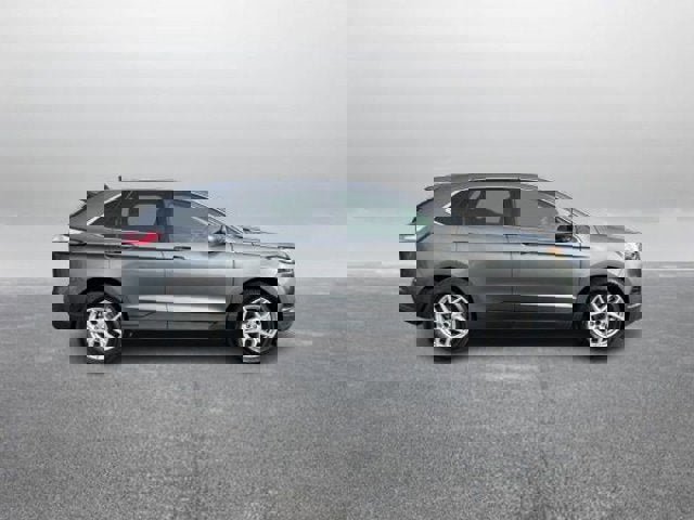 Certified 2024 Ford Edge SEL image 2