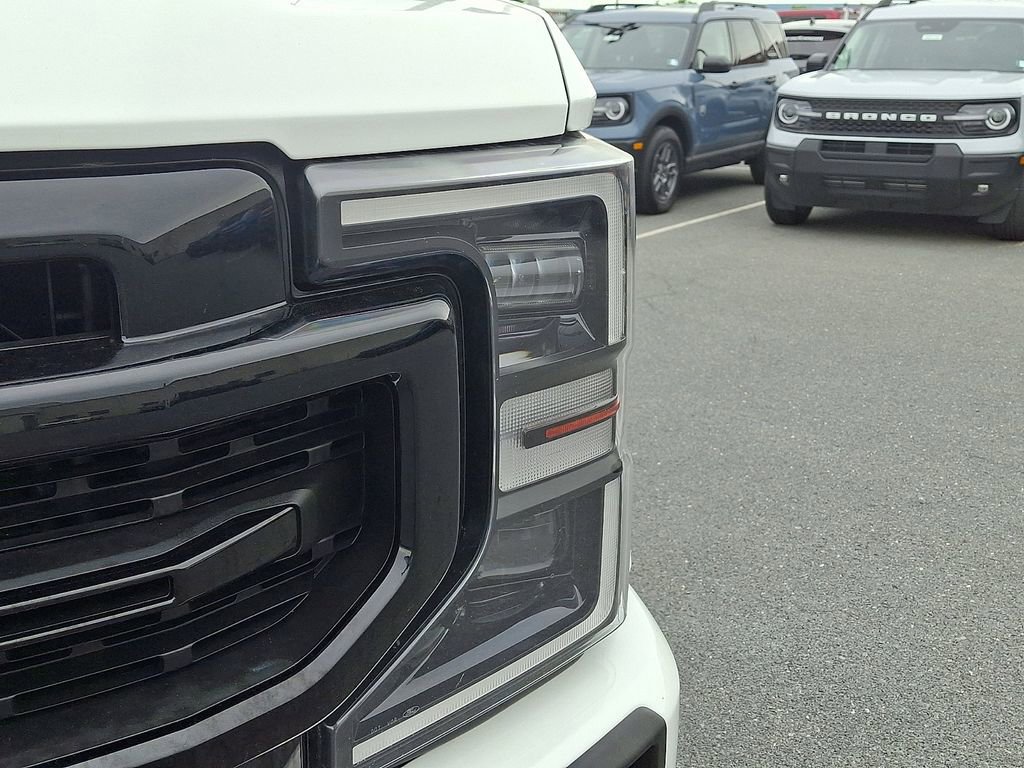 Certified 2020 Ford F350 Lariat AWD/4WD image 9