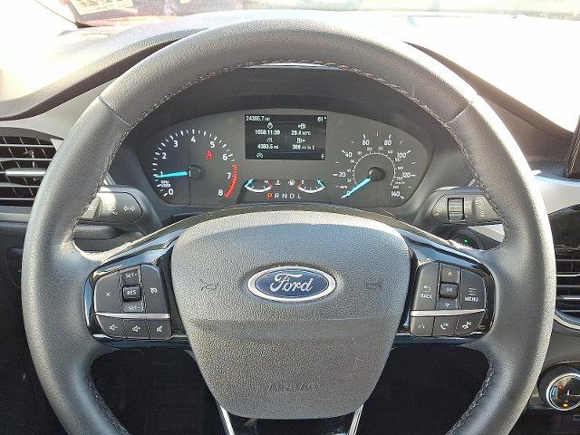 Certified 2022 Ford Escape SE w/ SE Sport Appearance Package image 18