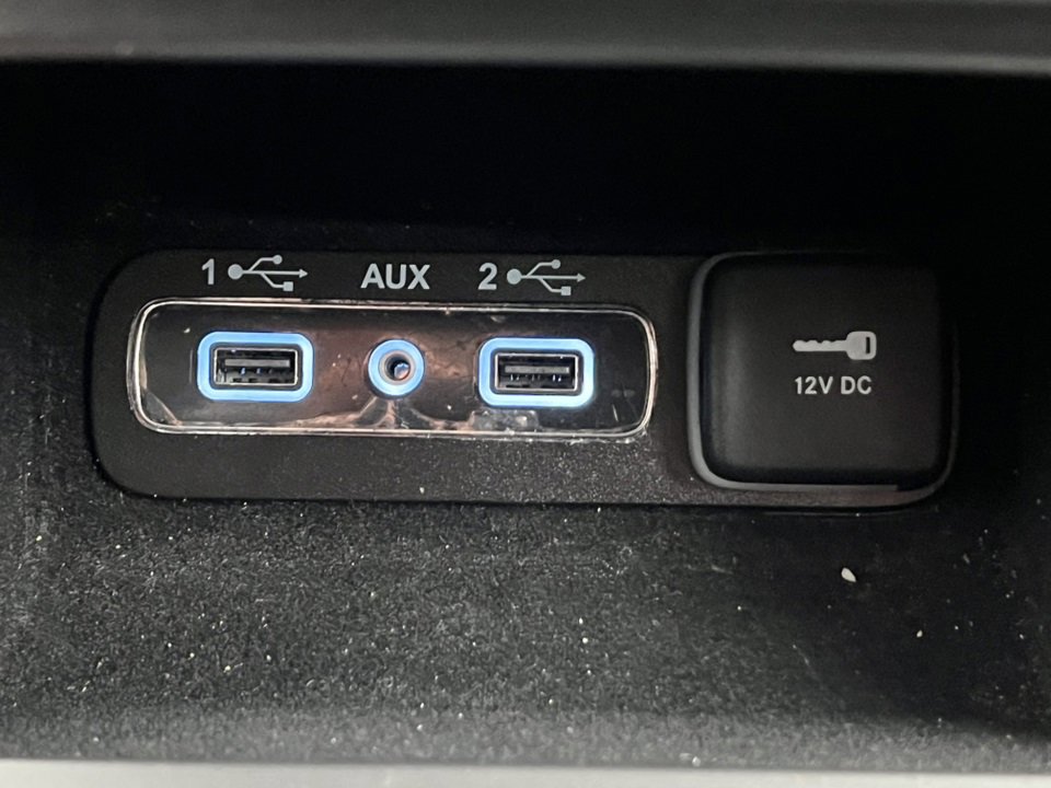 Used 2022 Jeep Grand Cherokee Laredo X image 27