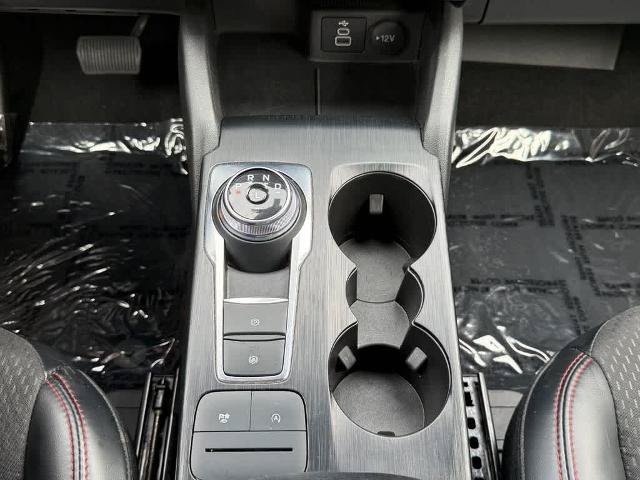 Certified 2025 Ford Escape ST-Line Select AWD/4WD image 19