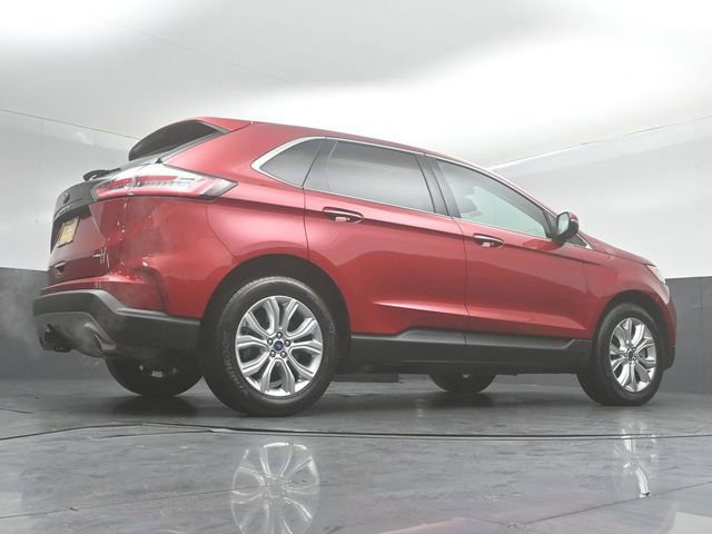 Certified 2022 Ford Edge Titanium w/ Class II Trailer Tow Package image 14