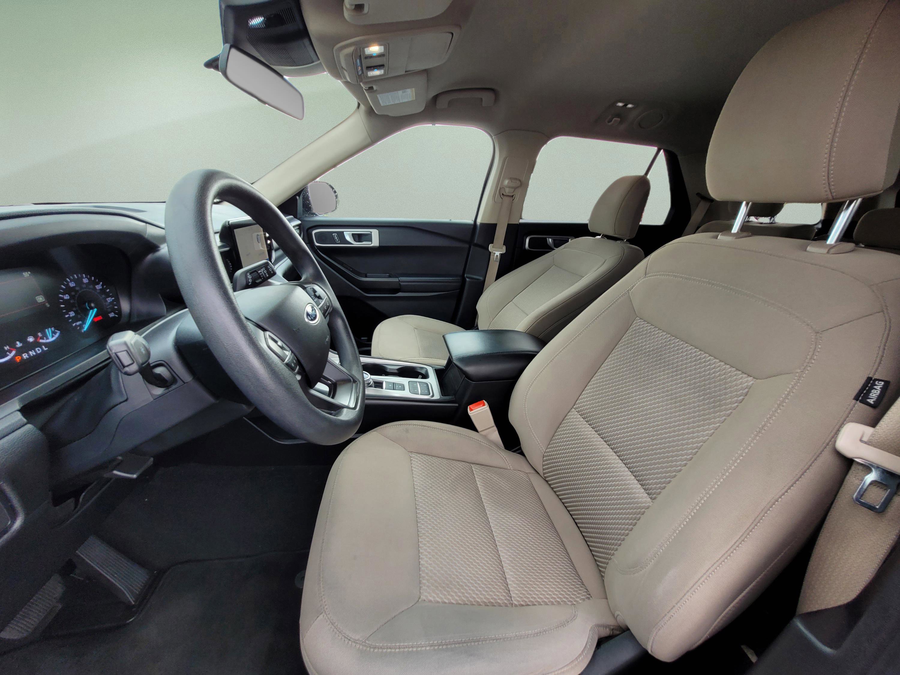 Certified 2021 Ford Explorer 2WD image 27