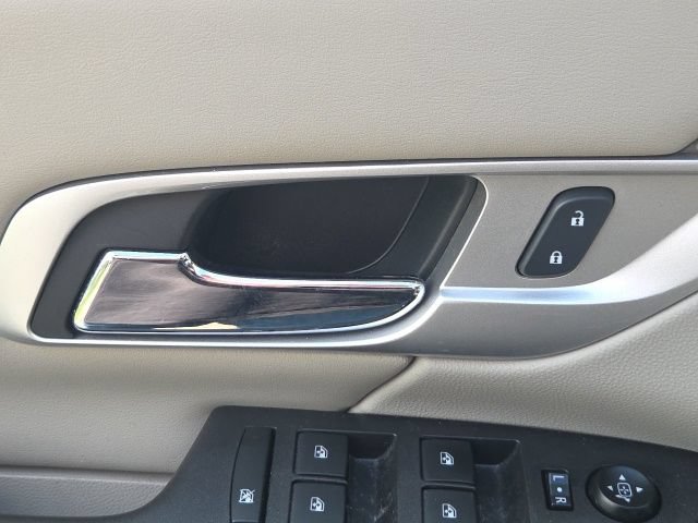 Used 2017 GMC Terrain SLT w/ Open Road Package FWD image 23