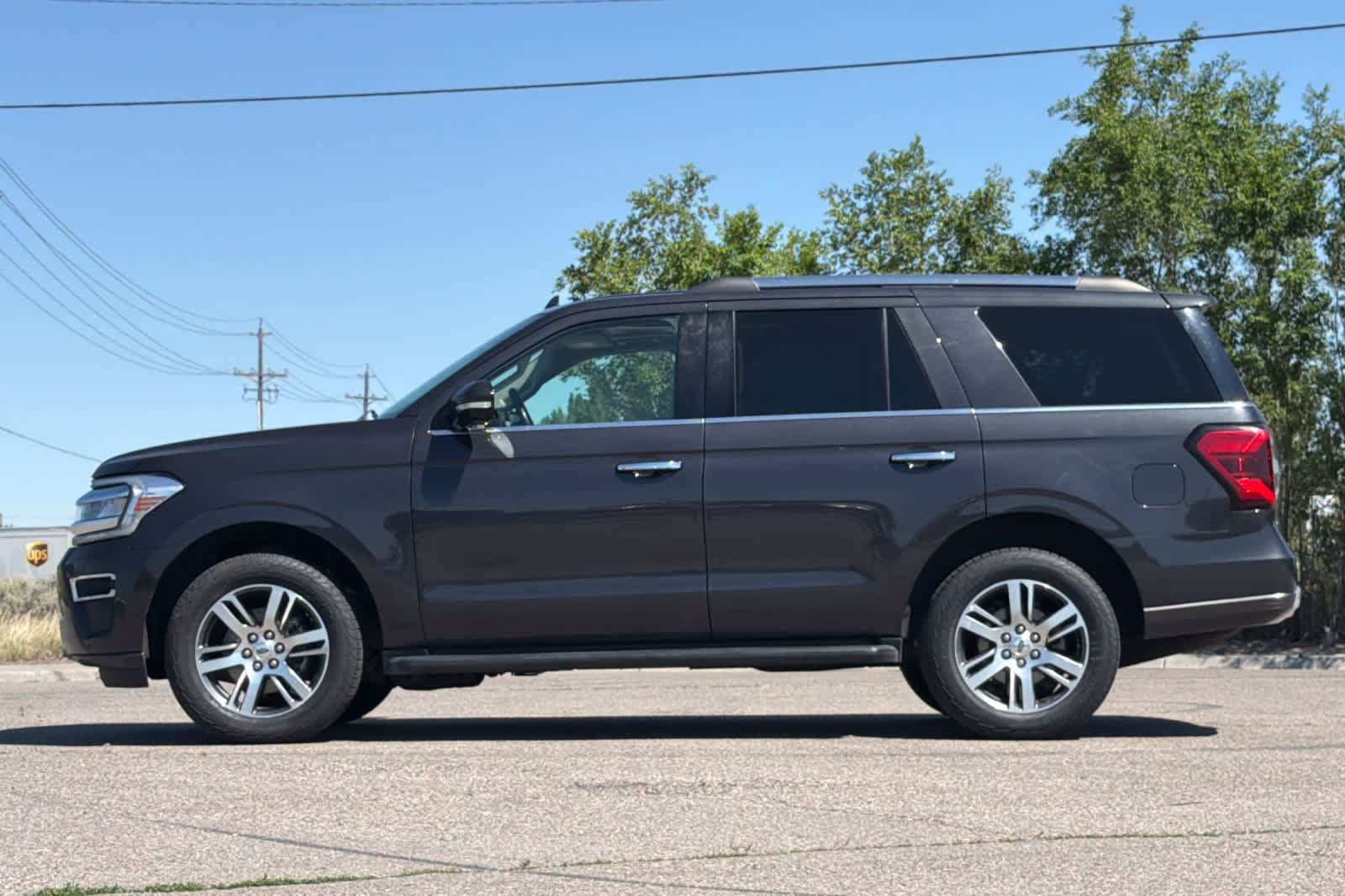 Certified 2024 Ford Expedition Limited AWD/4WD image 5