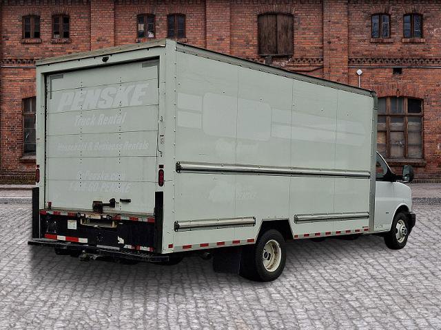 Used 2021 GMC Savana 3500 Extended w/ Power Convenience Package RWD image 4