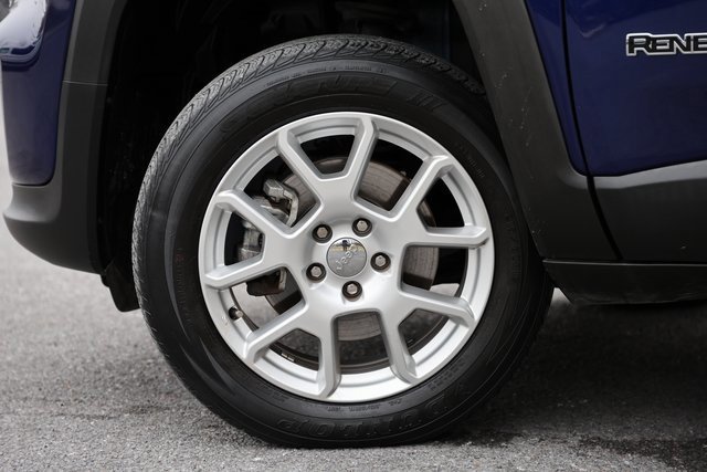 Used 2020 Jeep Renegade Latitude image 10