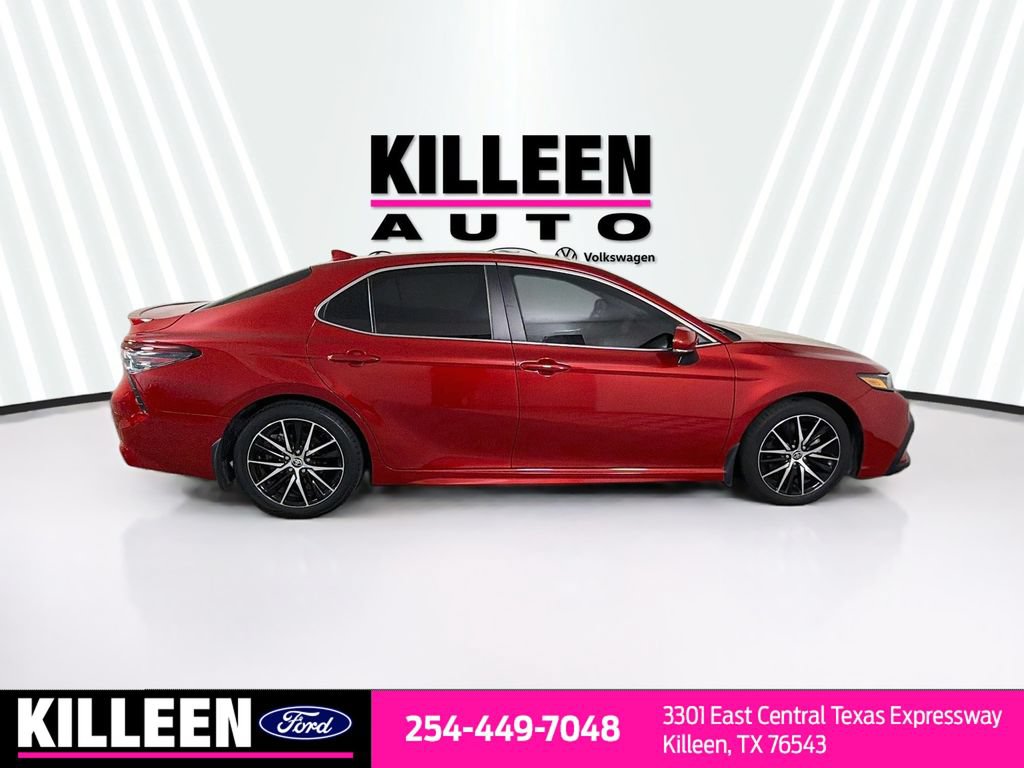 Used 2024 Toyota Camry SE w/ Audio Upgrade Package FWD image 10
