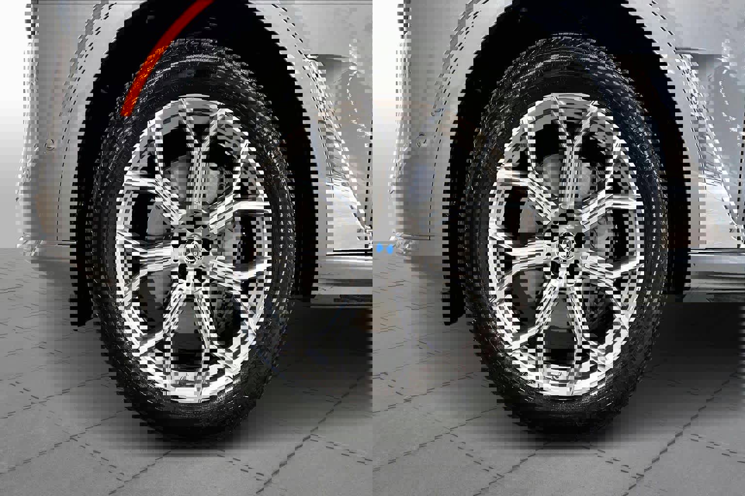 Used 2026 BMW X7 xDrive40i image 13