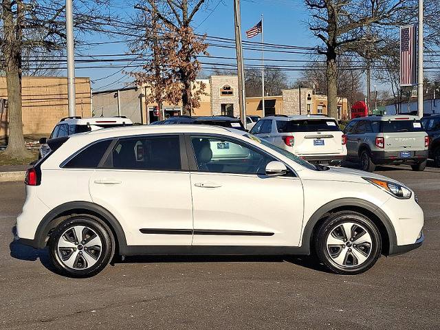 Used 2017 Kia Niro EX w/ Paint Protection Package image 5