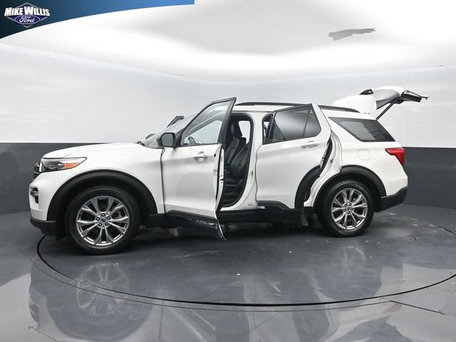 Certified 2020 Ford Explorer XLT w/ Equipment Group 202A RWD image 18
