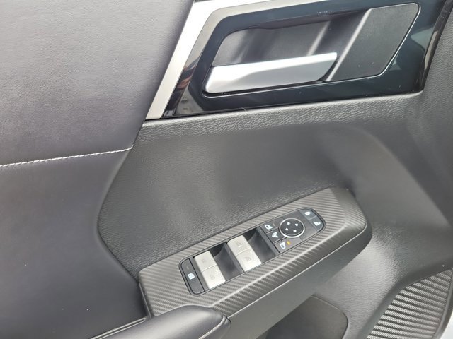 Used 2023 Mitsubishi Outlander SE image 22