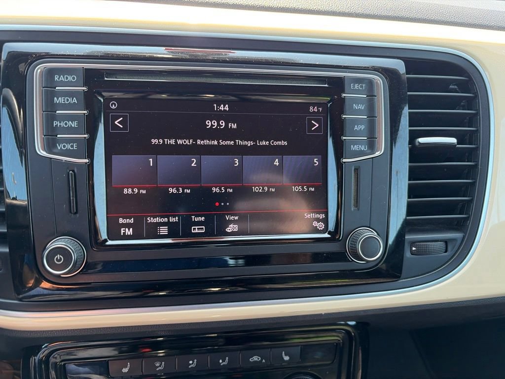 Used 2019 Volkswagen Beetle 2.0T Final Edition SEL FWD image 16