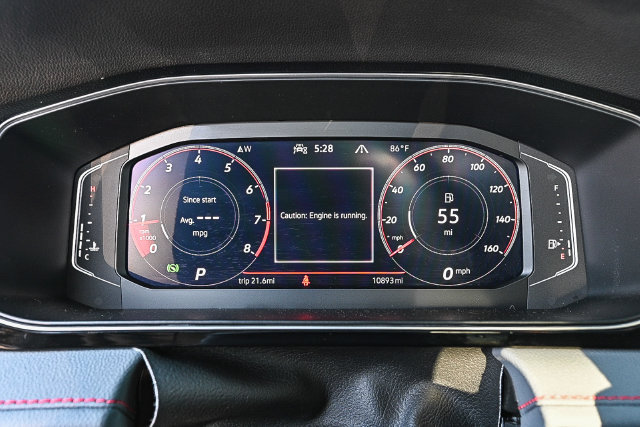 Used 2025 Volkswagen Jetta GLI Autobahn FWD image 28