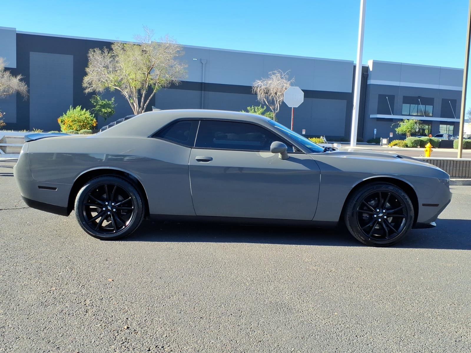 Used 2018 Dodge Challenger SXT w/ Blacktop Package image 6