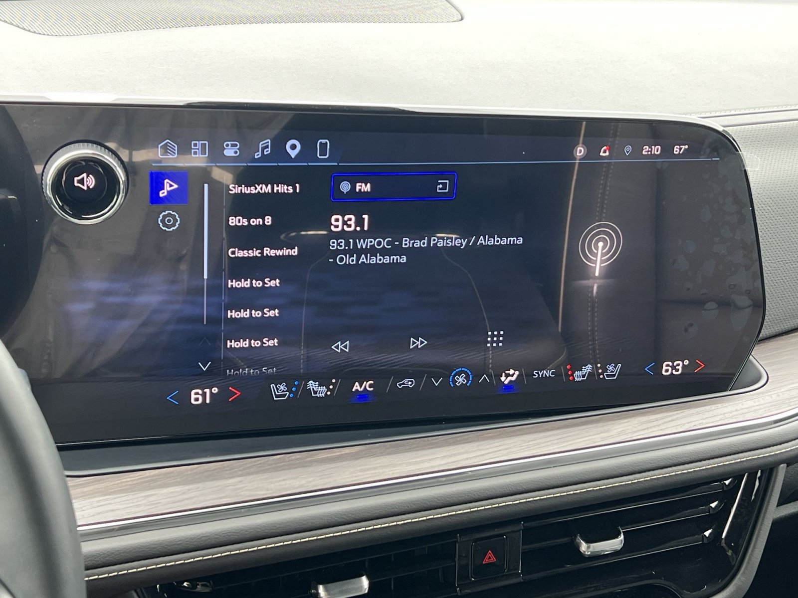 Used 2025 Chevrolet Tahoe Premier AWD/4WD image 18
