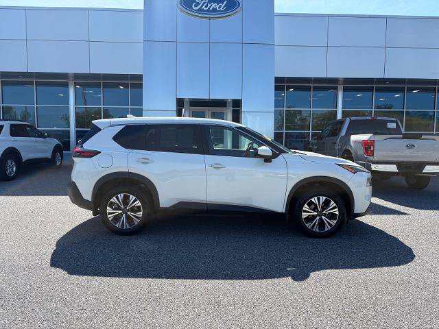 Used 2023 Nissan Rogue SV AWD/4WD image 2