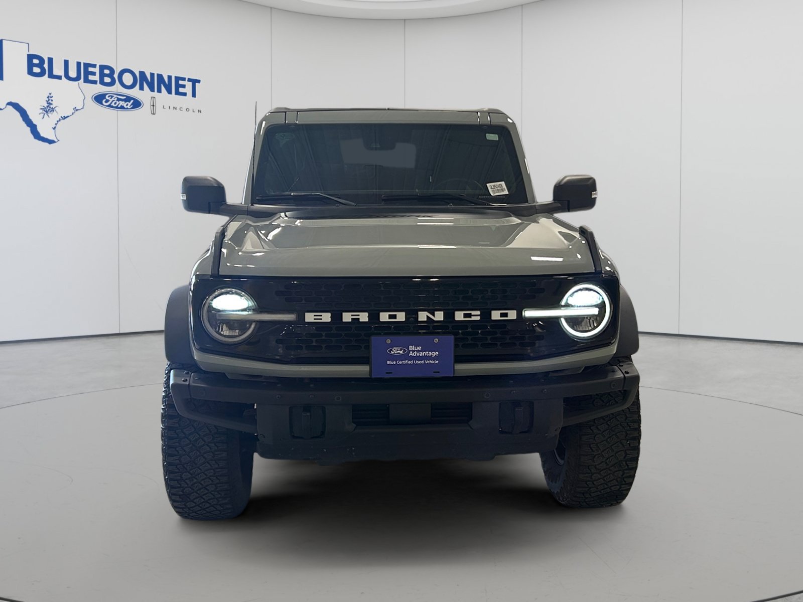 Certified 2022 Ford Bronco Wildtrak AWD/4WD image 2