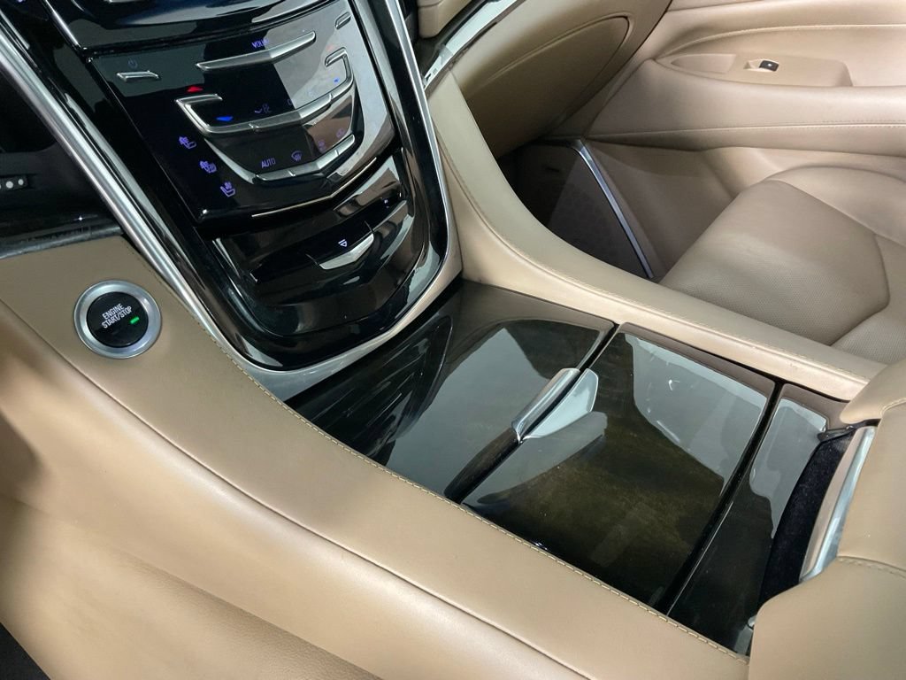 Used 2019 Cadillac Escalade Platinum AWD/4WD image 21