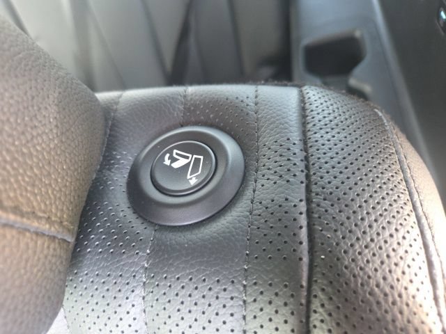 Used 2024 Hyundai Palisade Limited FWD image 18