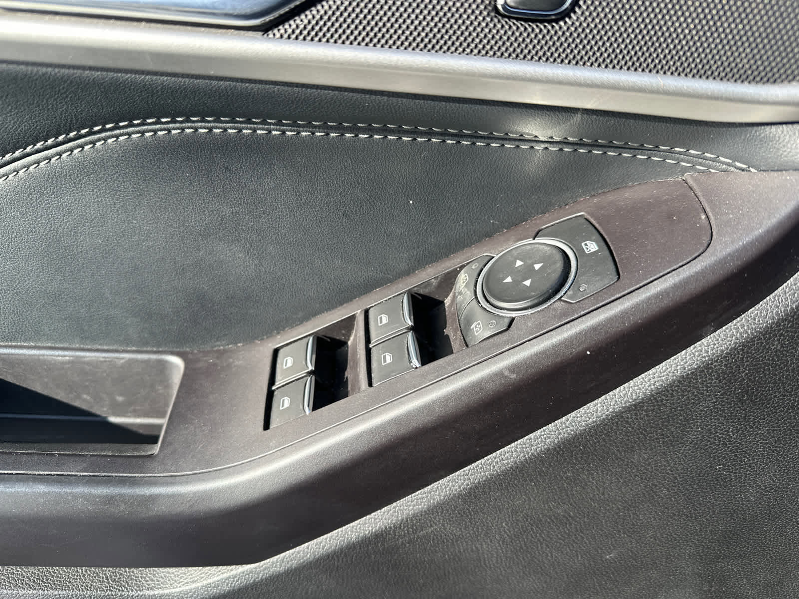 Certified 2020 Ford Explorer XLT w/ Equipment Group 202A image 27