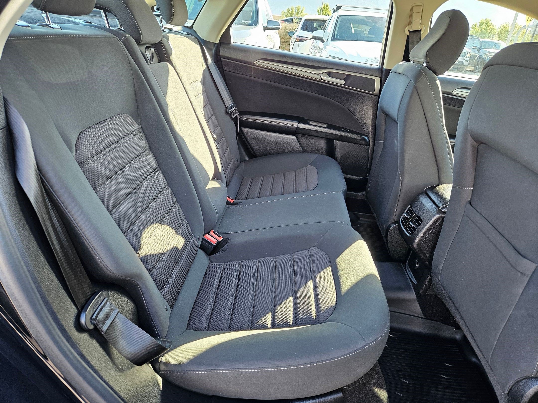 Certified 2020 Ford Fusion SE AWD/4WD image 33