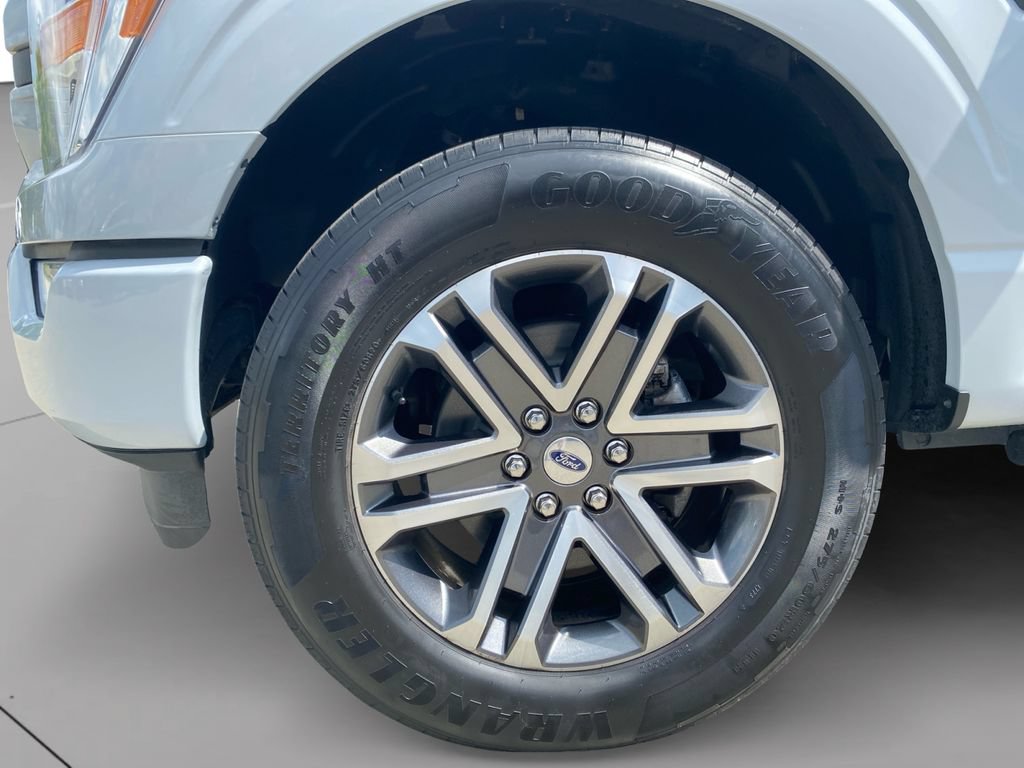 Certified 2021 Ford F150 XL w/ STX Appearance Package AWD/4WD image 9