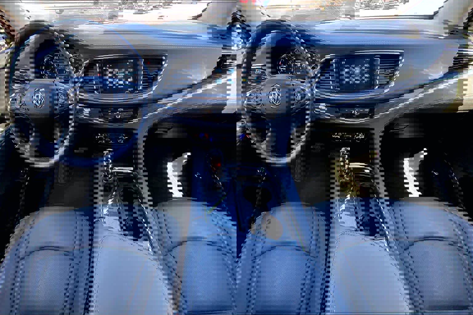 Used 2019 Buick Enclave Premium w/ Experience Buick Package FWD image 16