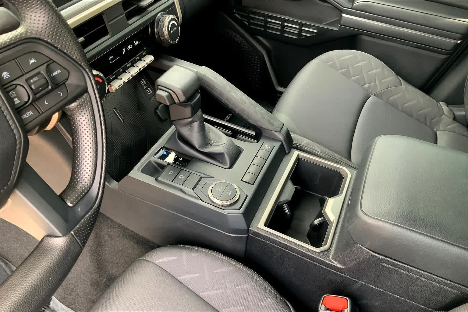 Used 2024 Toyota Tacoma SR5 RWD image 17