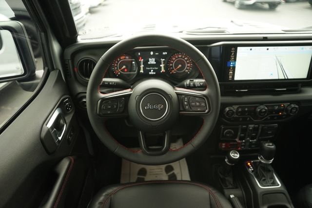Used 2024 Jeep Wrangler Unlimited Rubicon w/ Technology Group AWD/4WD image 21