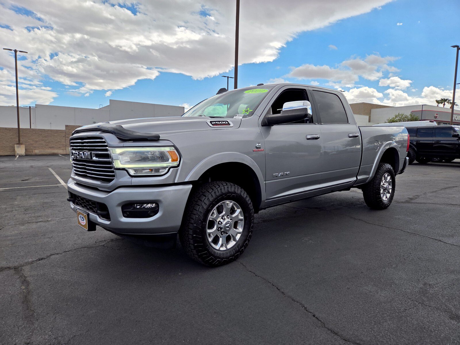 Used 2022 RAM 2500 Laramie AWD/4WD image 2