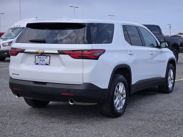 Used 2023 Chevrolet Traverse LS w/ Safety Package FWD image 7