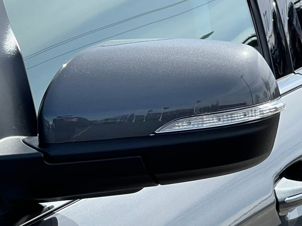 Certified 2024 Ford Edge Titanium w/ Equipment Group 301A AWD/4WD image 35