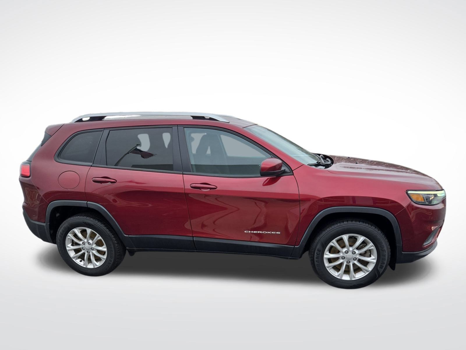 Used 2020 Jeep Cherokee Latitude w/ Cold Weather Group image 2