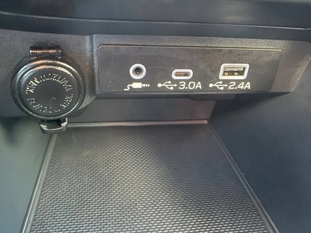 Used 2025 Subaru WRX Limited AWD/4WD image 27