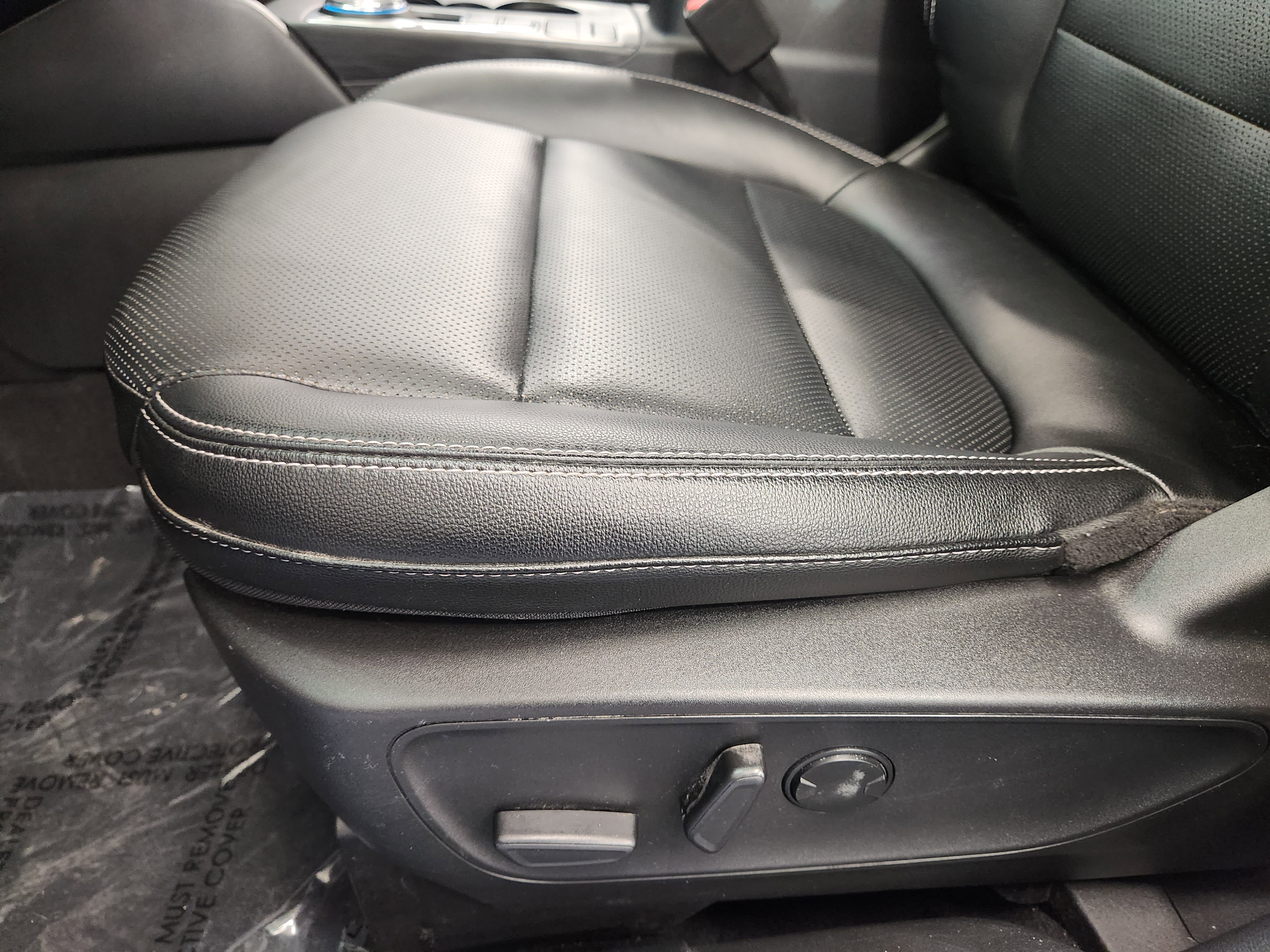 Certified 2022 Ford Escape SEL image 25