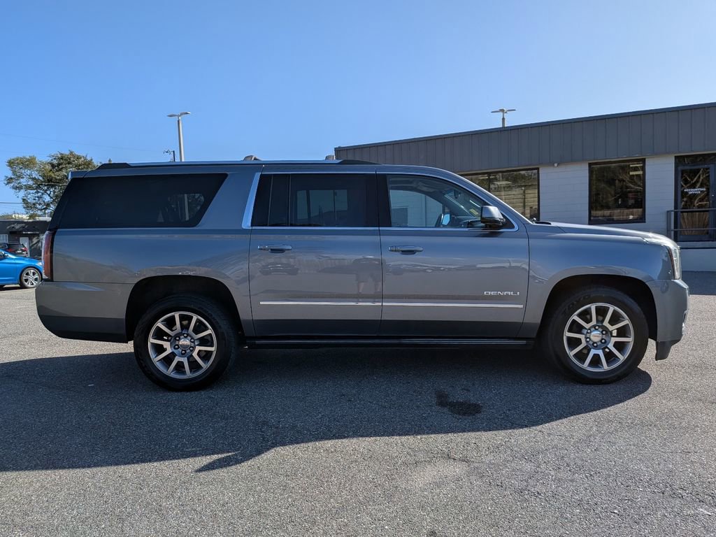 Used 2020 GMC Yukon XL Denali w/ Open Road Package image 5