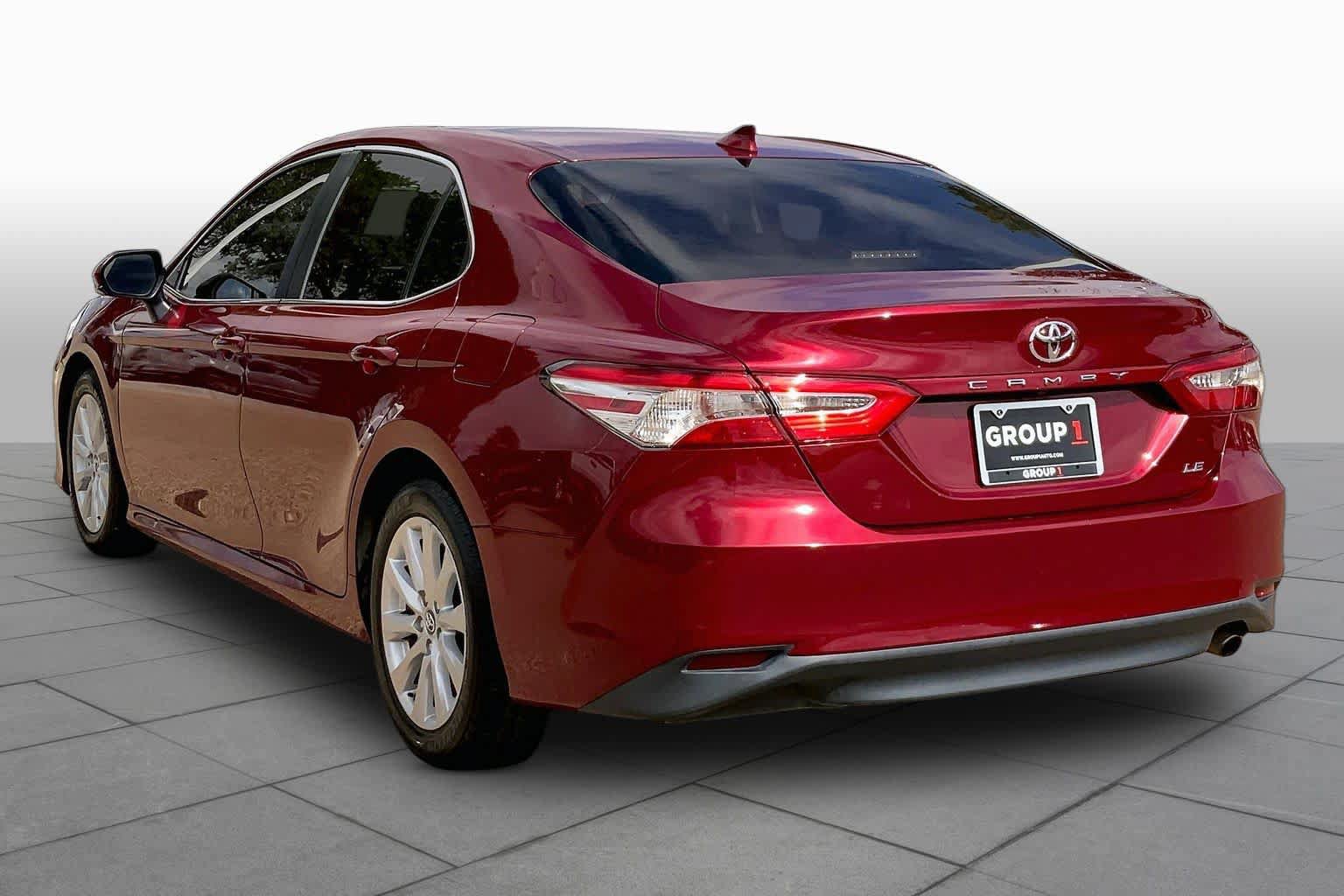 Used 2020 Toyota Camry LE FWD image 12