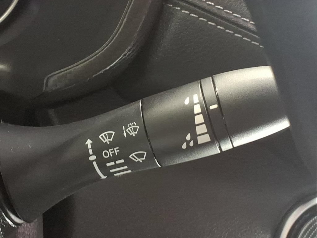 Used 2025 Nissan Sentra SV FWD image 22