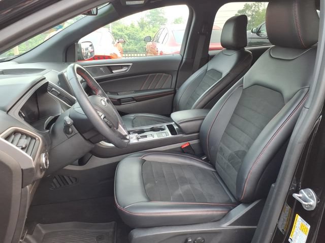 Certified 2024 Ford Edge ST-Line AWD/4WD image 16