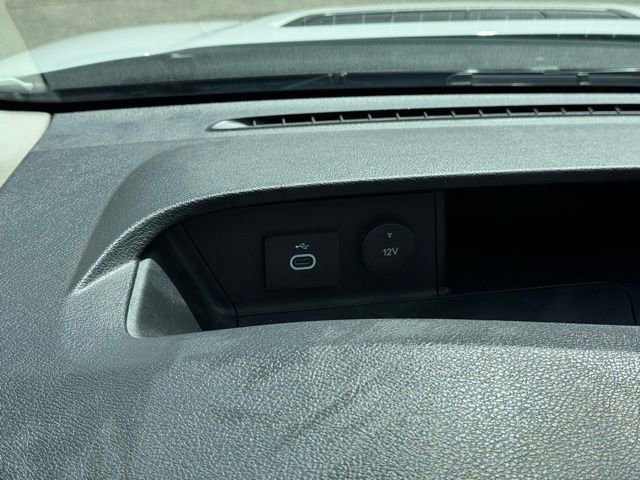 Certified 2022 Ford E-Transit 148 High Roof w/ Load Area Protection Package image 26