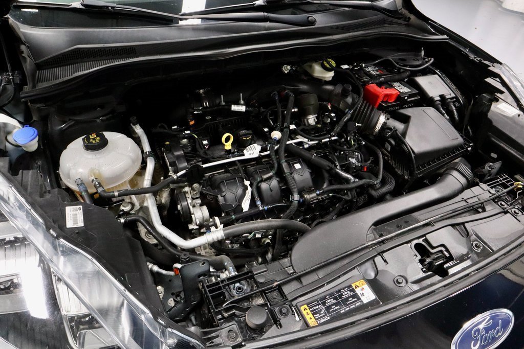 Certified 2022 Ford Escape Titanium w/ Class II Trailer Tow Package image 16