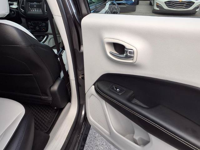 Used 2021 Jeep Compass Latitude w/ Convenience Group FWD image 26