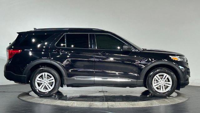 Certified 2024 Ford Explorer XLT w/ Class IV Trailer Tow Package AWD/4WD image 11