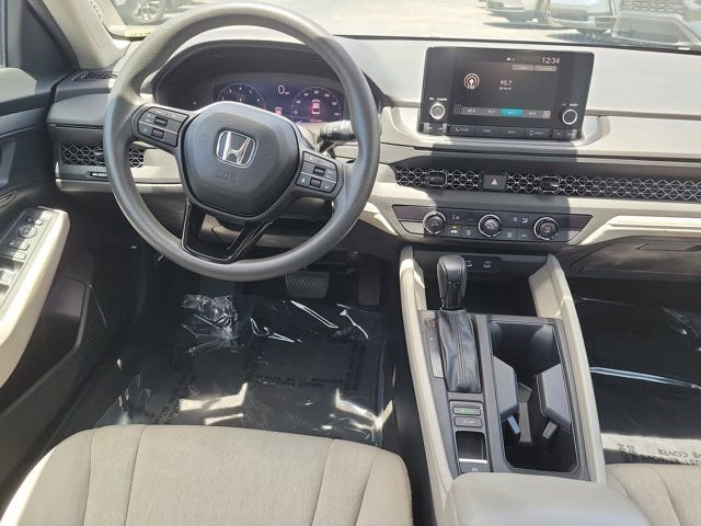 Used 2023 Honda Accord LX image 16