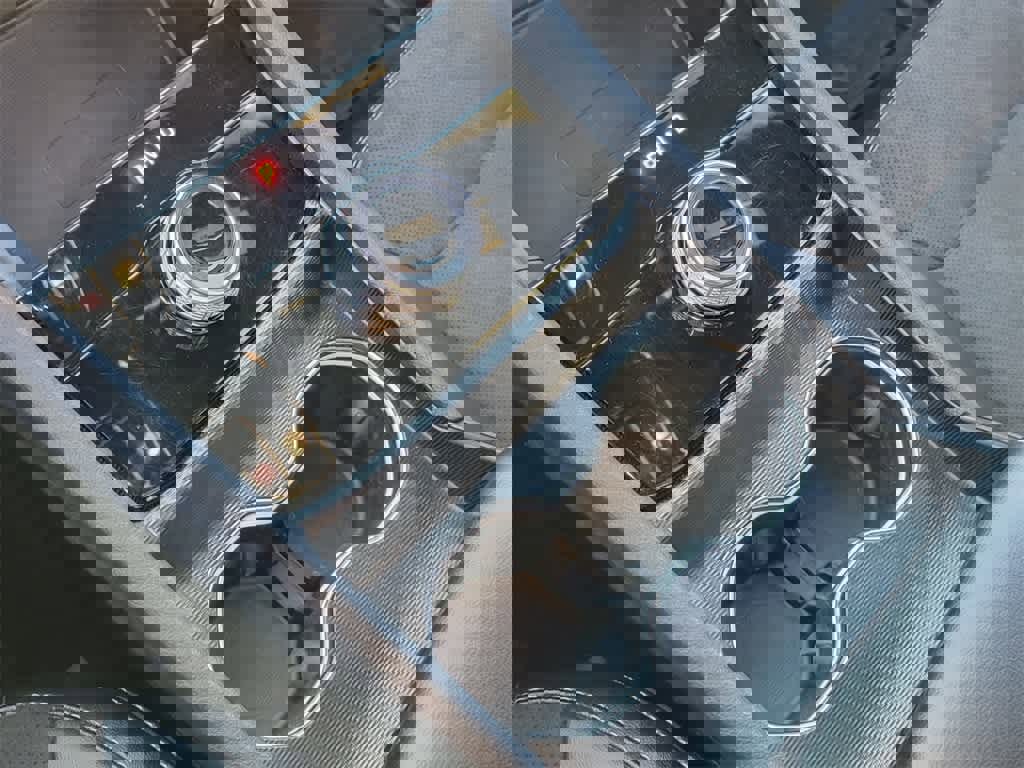 Used 2024 Jeep Grand Cherokee L Altitude image 19