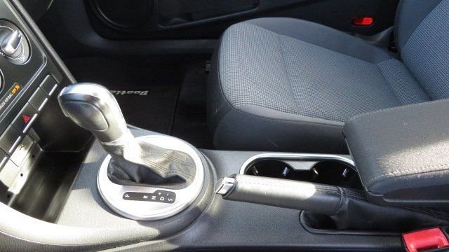 Used 2019 Volkswagen Beetle 2.0T S image 16