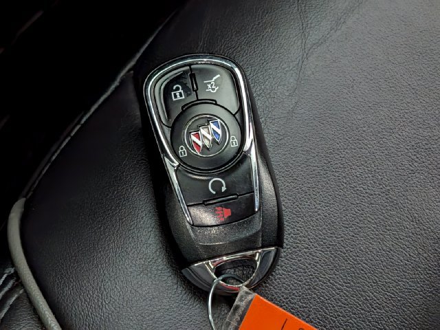 Used 2021 Buick Enclave Avenir w/ Avenir Technology Package AWD/4WD image 39