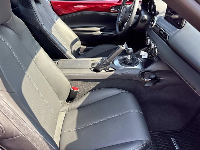 Used 2025 MAZDA MX-5 Miata RF Grand Touring w/ Weather Package RWD image 16